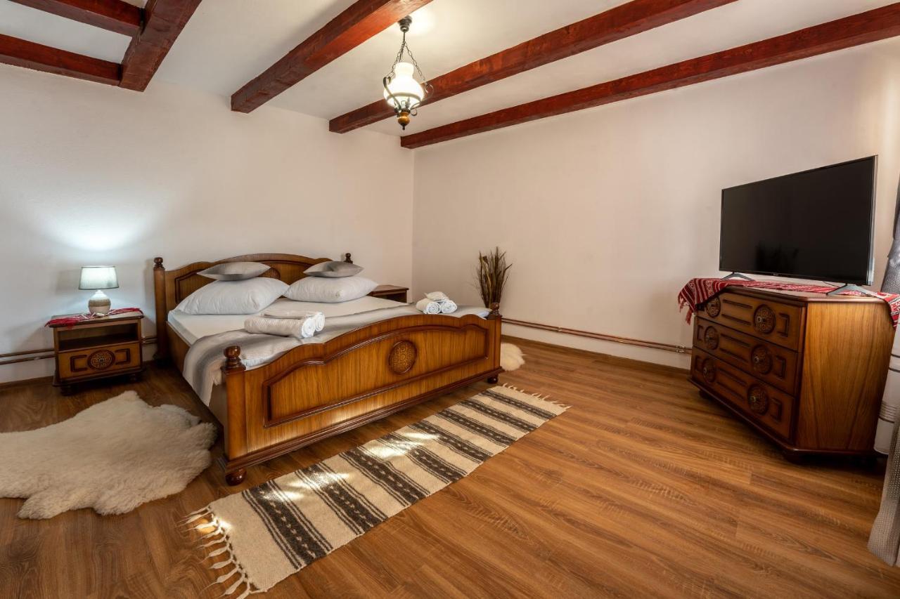 Casa Brutarului Crit Hotell Eksteriør bilde