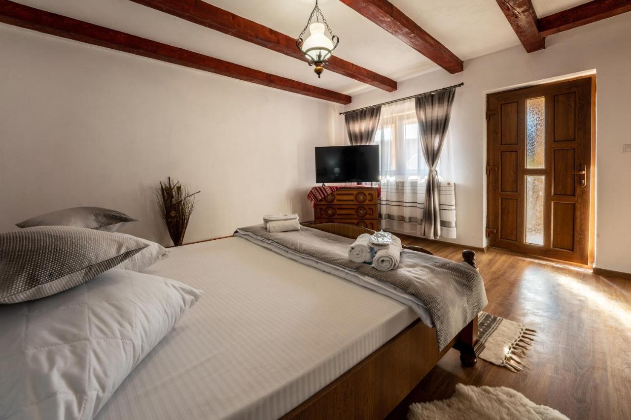 Casa Brutarului Crit Hotell Eksteriør bilde